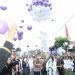 SYUKURAN : Pelepasan balon udara dengan tulisan Hut ke-152 Jemaat GMIM Bukit Sion Rurukan. (foto/ist)