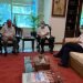 Bupati Royke Roring saat bertemu langsung Menteri PUPR RI Basoeki Hadimoeljono. (foto/ist)